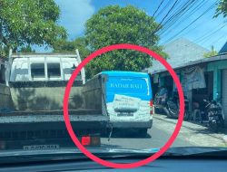 Mobil Berlogo Media Besar di Bali Diduga Ugal-ugalan di Jalan Katalia Denpasar, Pengendara Lain Kecewa